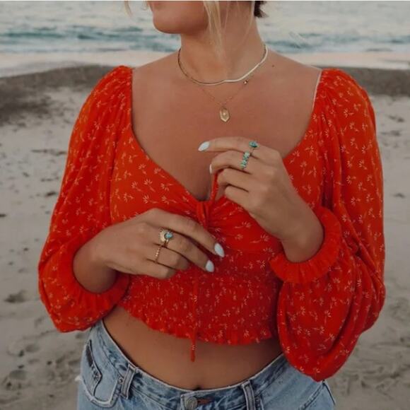 Urban Outfitter Long Sleeve Orange Daisy Floral Crop Top Size Small - Picture 1 of 13